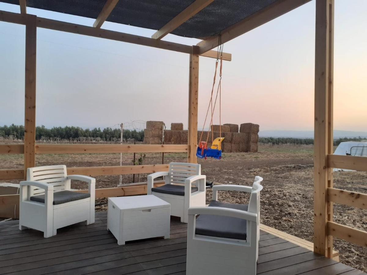 אצל דוד בכפר Kfar Gidon Exterior foto